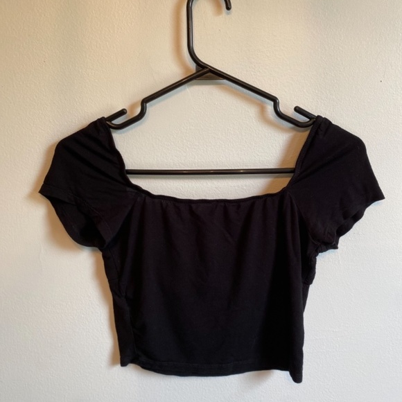 🔥ADD-ON❤️‍🔥 Shelly - Black Cropped Top - Small - Picture 2 of 2